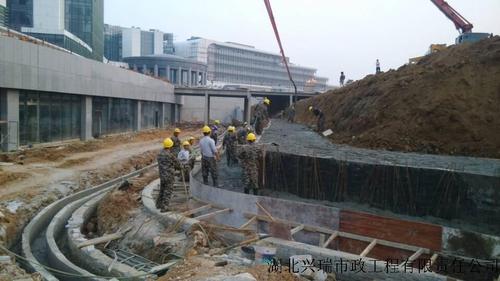 建行項(xiàng)目跌水池-湖北興瑞市政工程有限責(zé)任公司